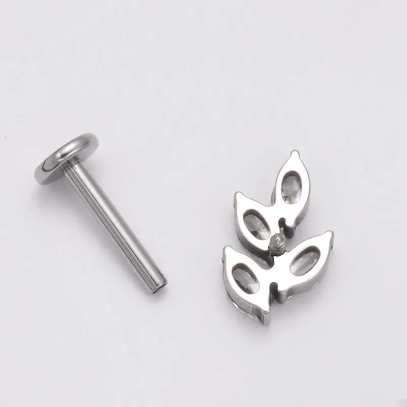 G23 Titanium Gem CZ Ear Conch  - Body Jewelry Internally Threaded reseña y precio