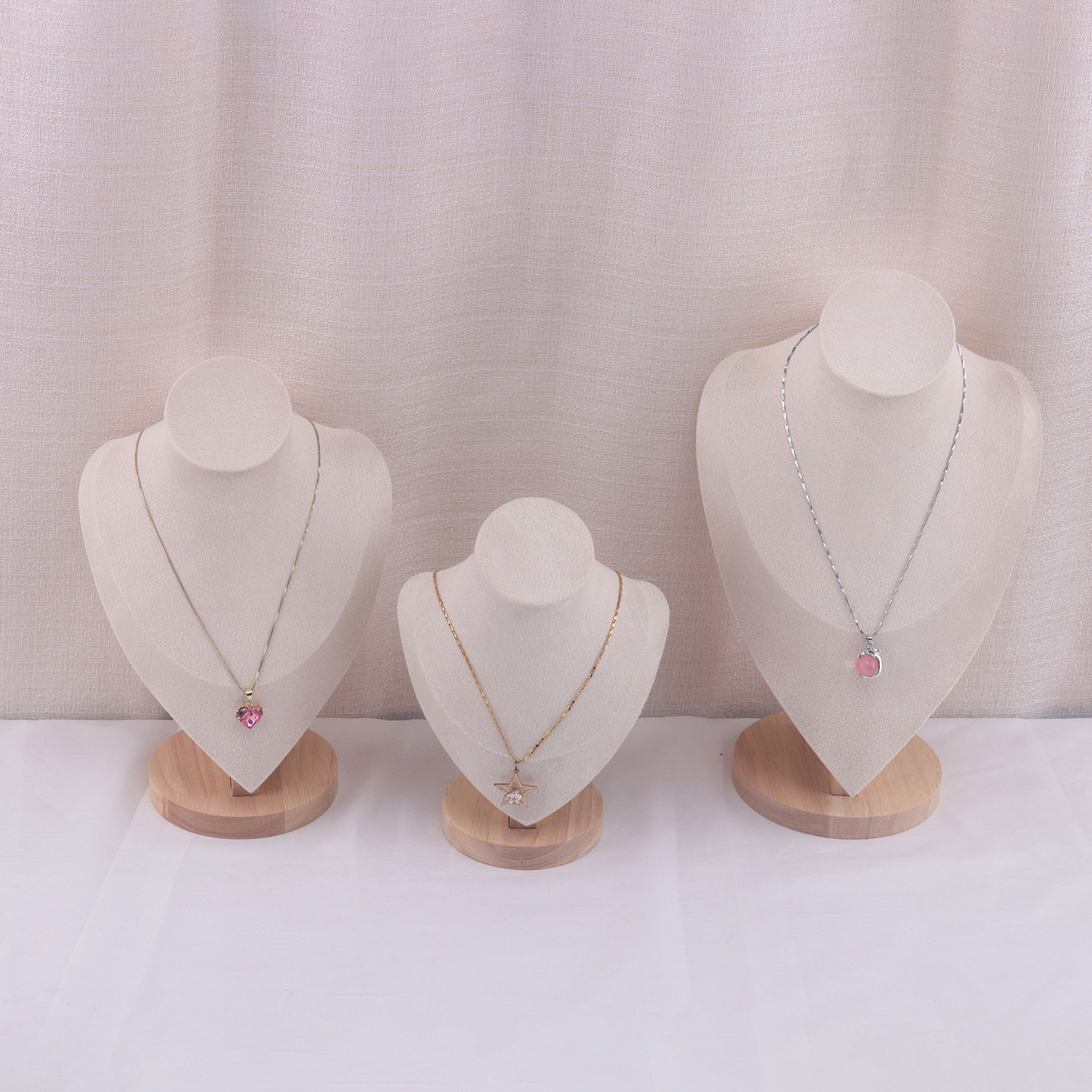 Velvet Portrait Necklace Displ - Body Jewelry Holder reseña y precio